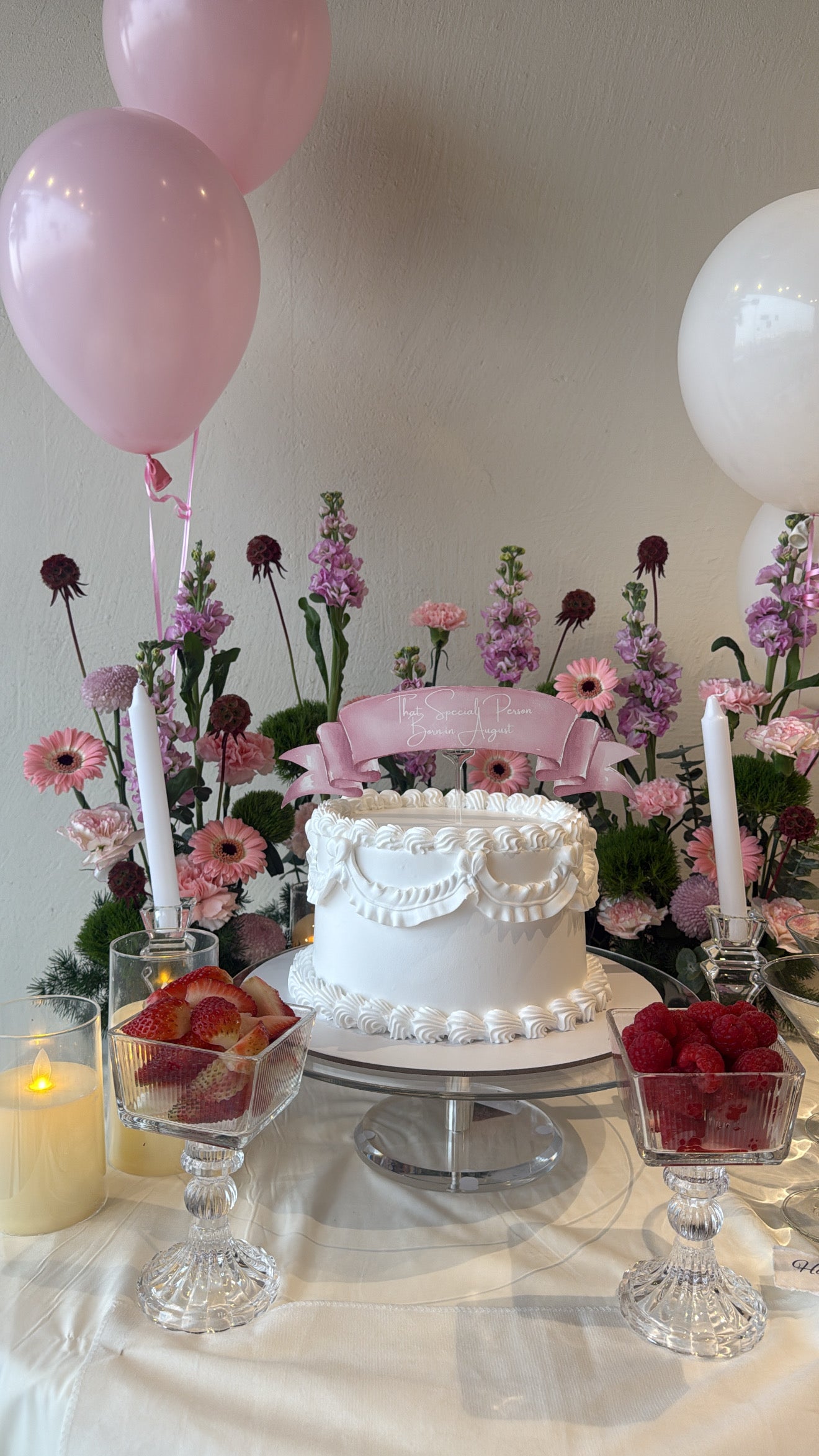 Birthday Table | أم القيوين فقط✨