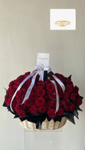 خاتم valentino بسلة حمراء