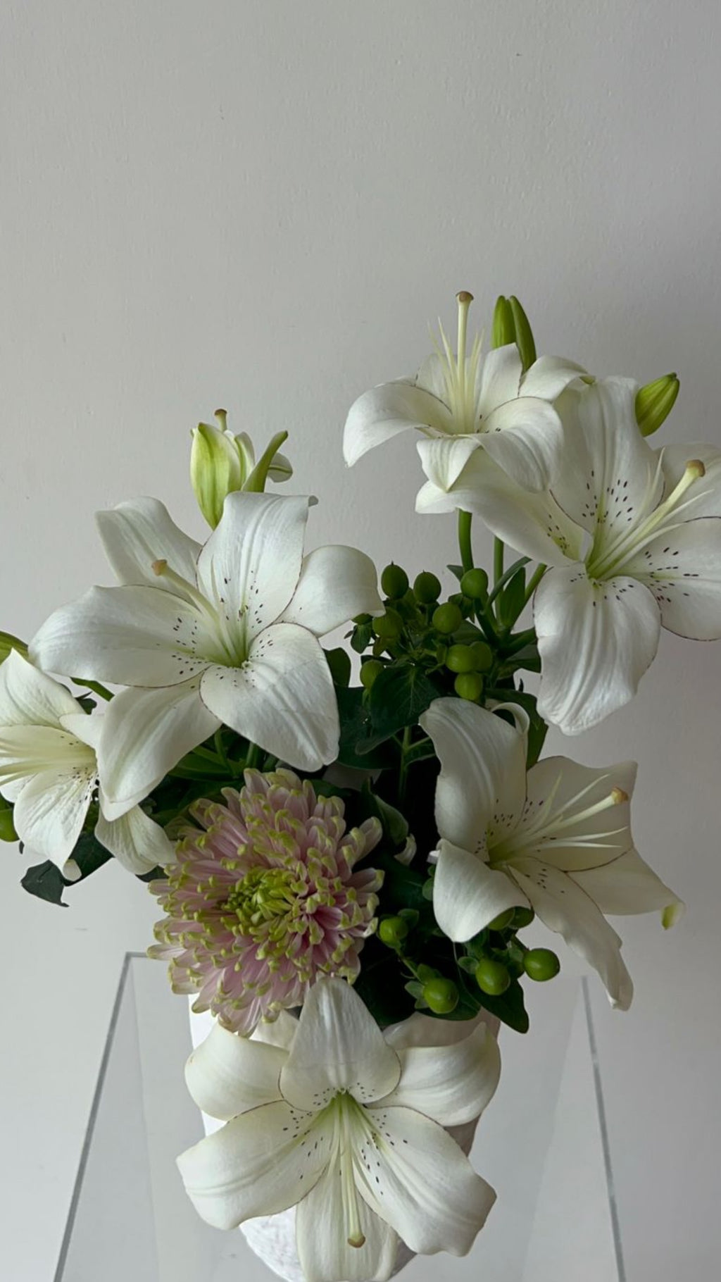 فازه الWhite lily