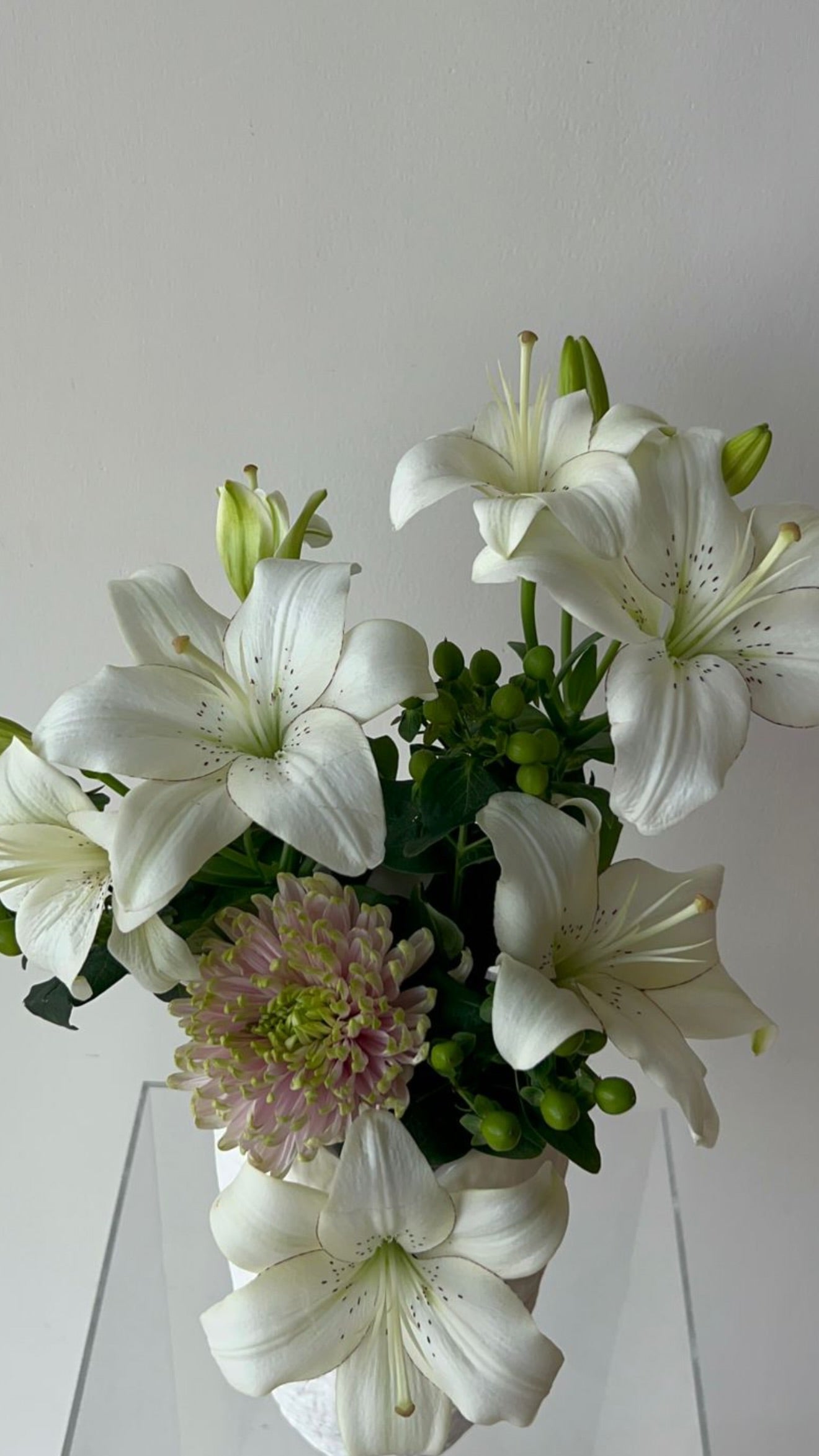 فازه الWhite lily