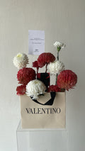 تنسيق سوارة Valentino
