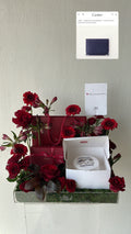 Cartier card holder with cake