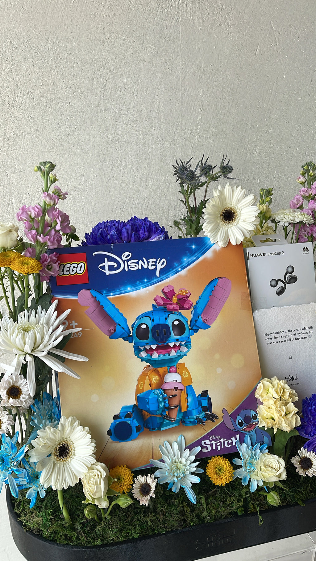 lego و huawei freeclip 2