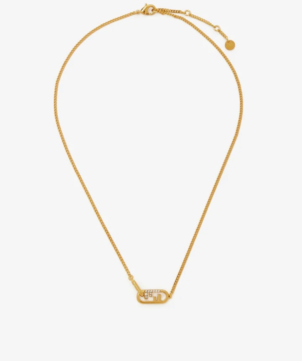 عقد Fendi