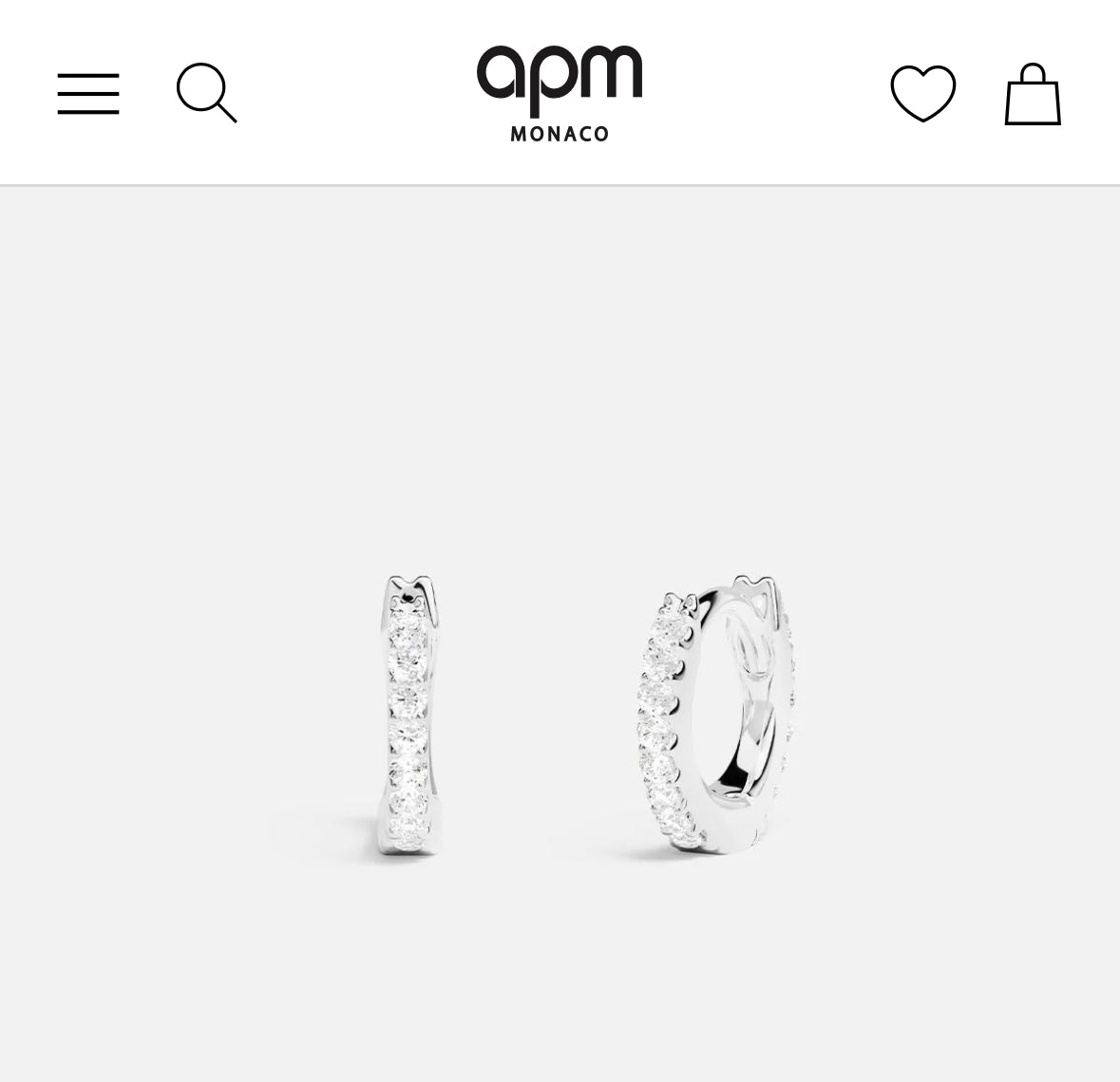 APM تنسيق ورد أحمر مع أقراط