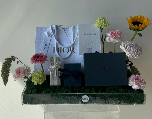 Diorو APM Monaco هدية