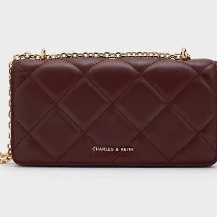 العنابيه Charles and keith شنطة