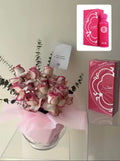 فازة ورد مع عطر قصه