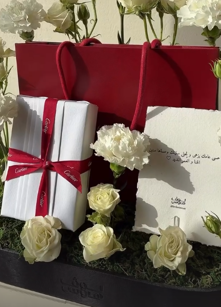 Cartier – بوك كحلي