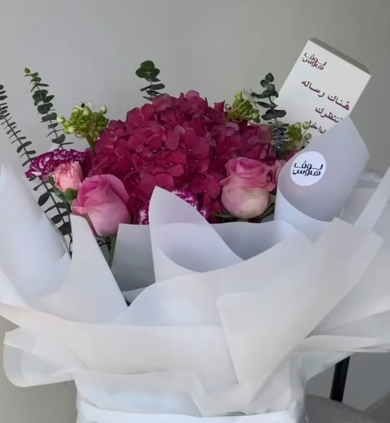 باقة وردية