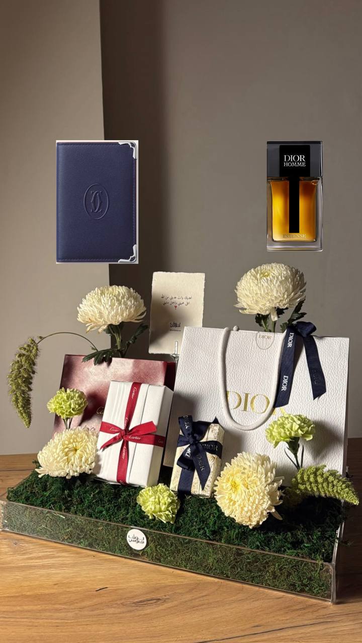 Cartier بوك  – Dior عطر