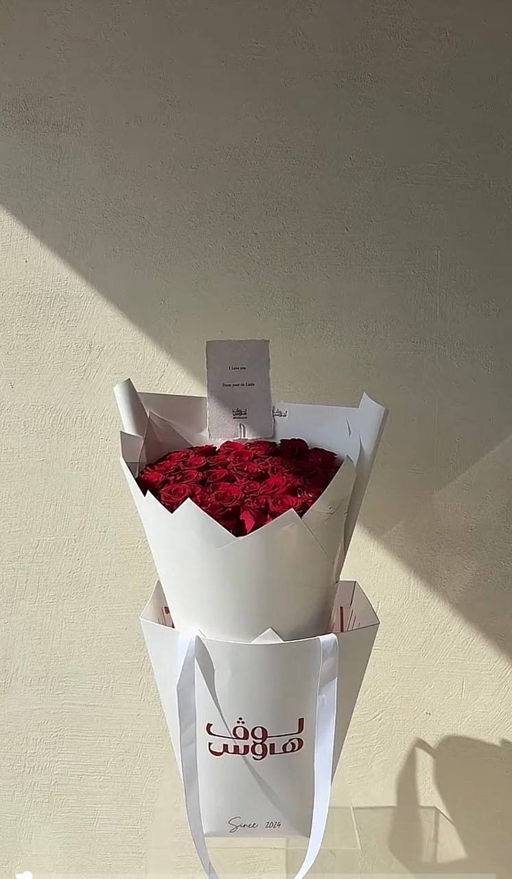 باقة من 30 وردة حمراء