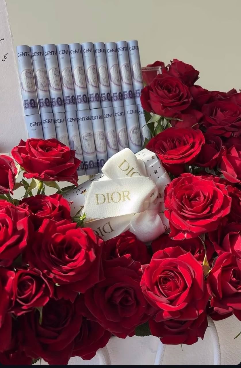 مع 1000 كاش Dior عطر هومي