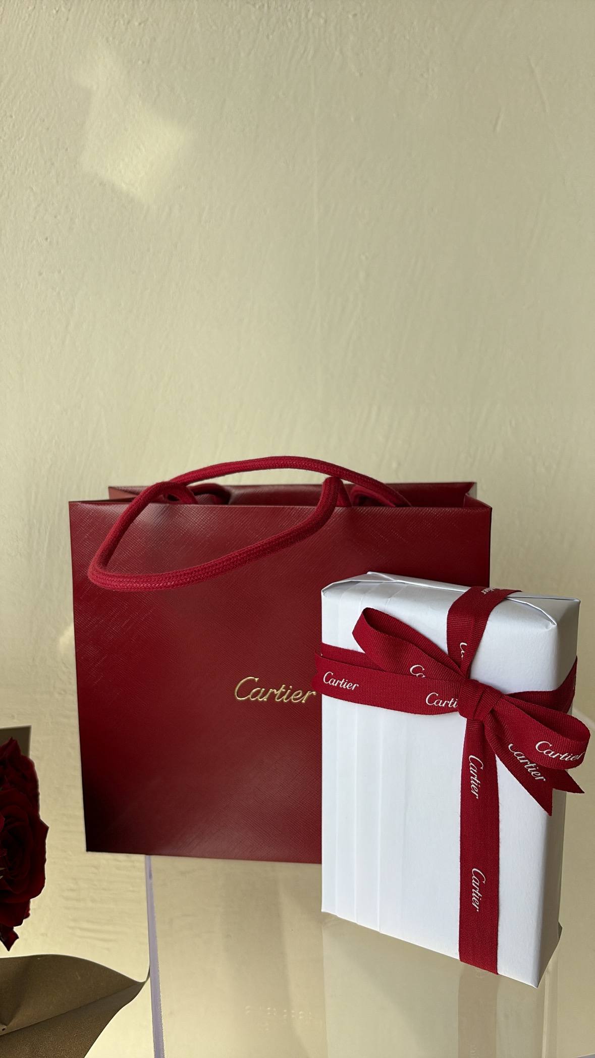 بوك cartier
