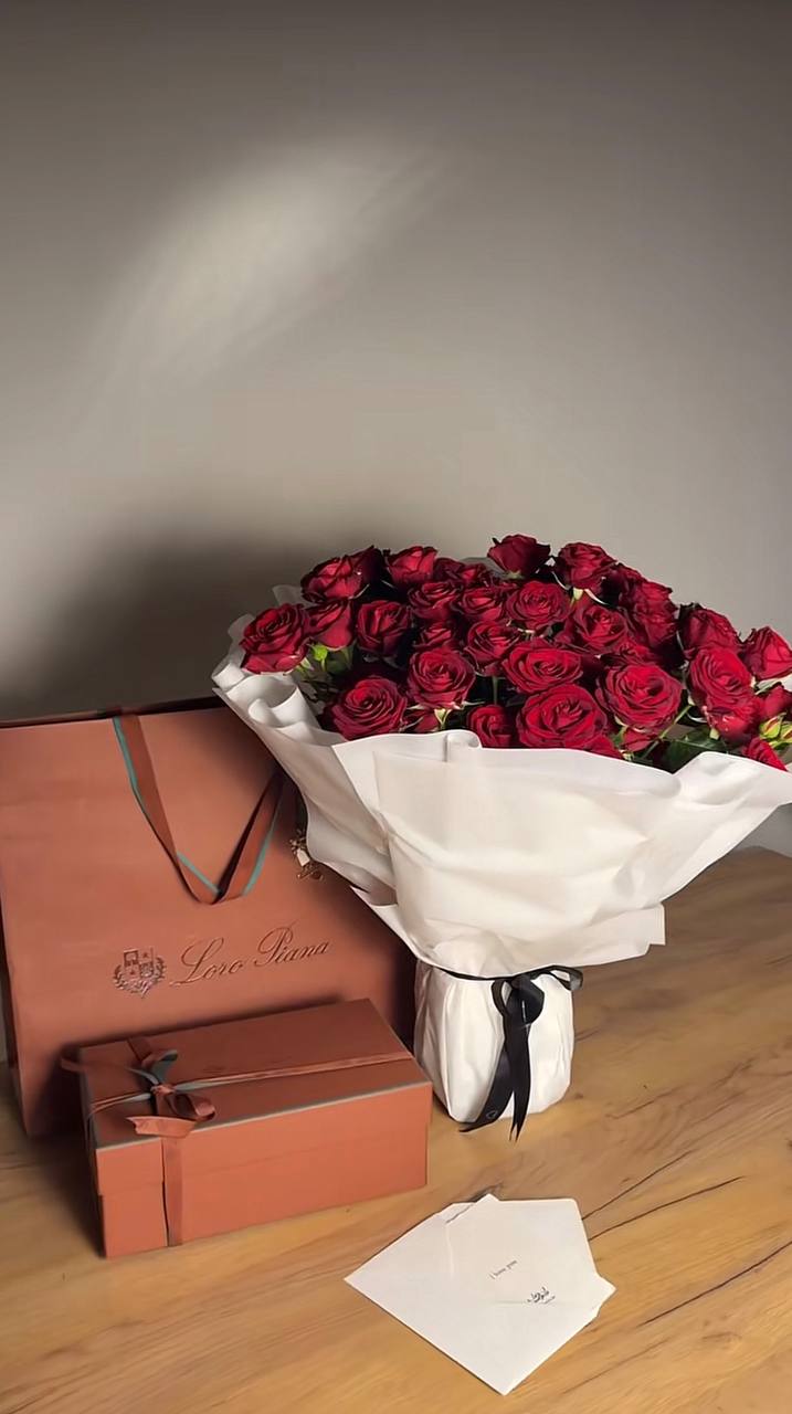 Loro Piana كاب