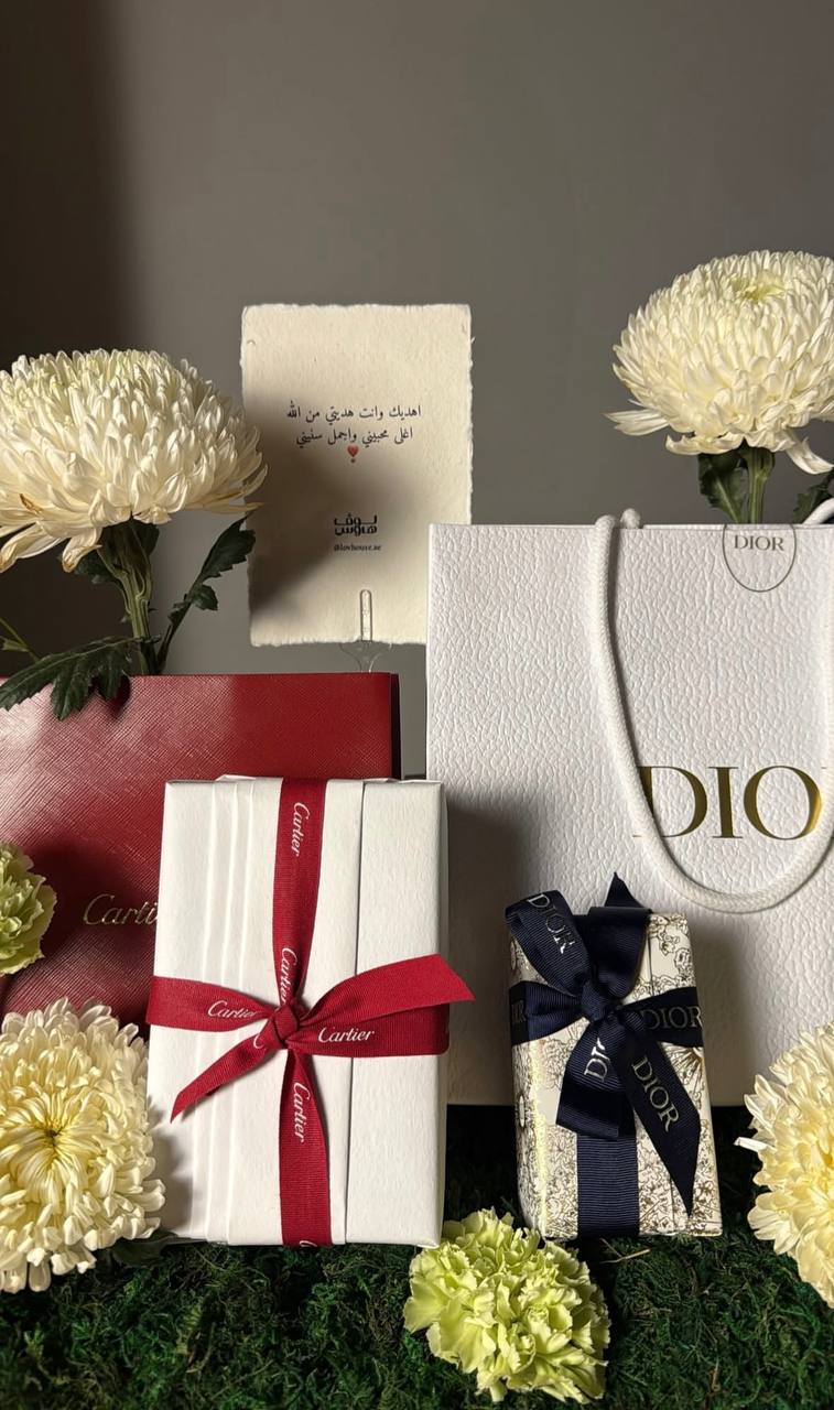 Cartier بوك  – Dior عطر