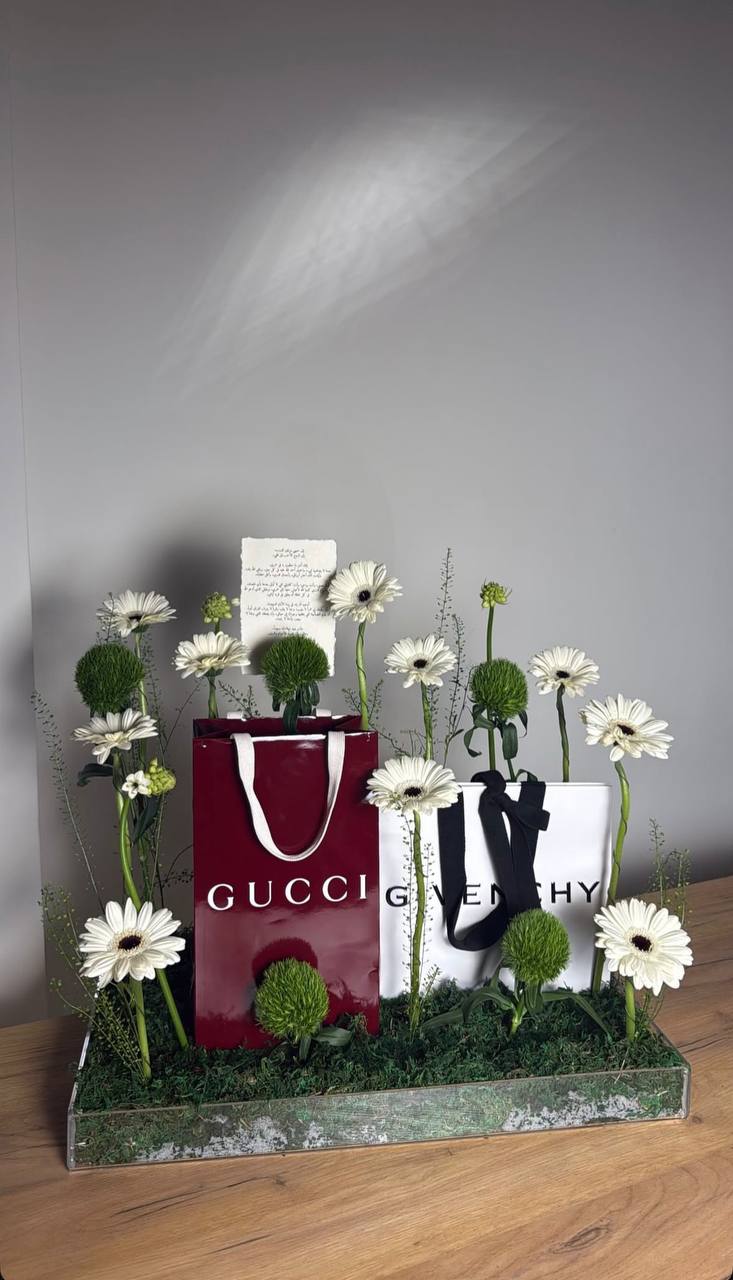 Givenchy , Gucci نظارة وعطر من