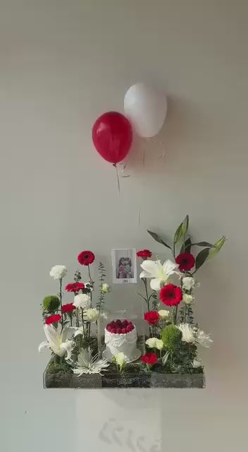 صينية كيك بورد احمر وابيض وبالون