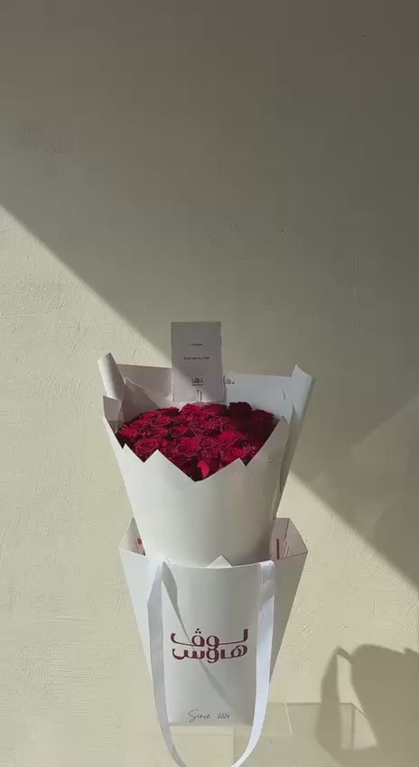 باقة من 30 وردة حمراء