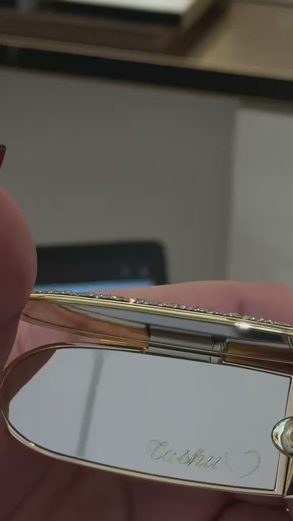 مع نحت الاسم Guerlain روج
