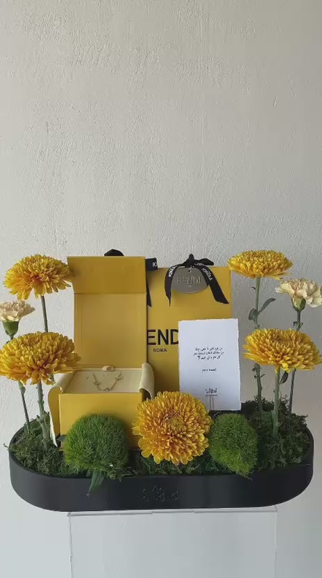 تنسيق عقد Fendi